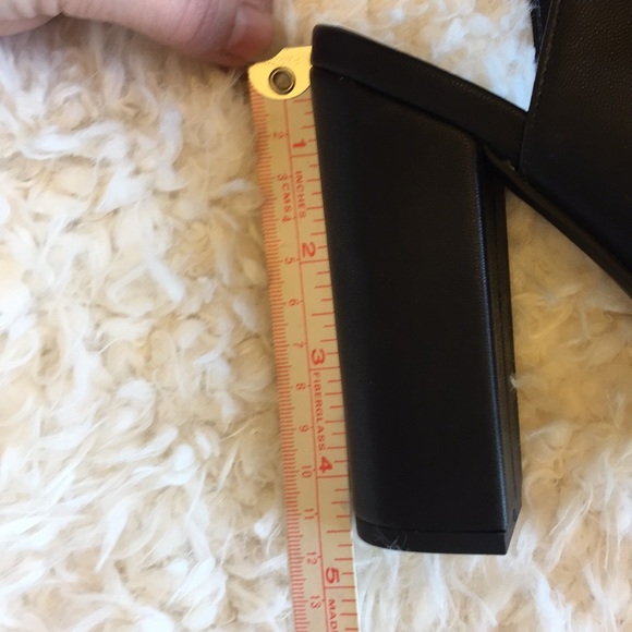 Block Heels - Picture 5 of 5